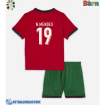 Fotballdrakt Barn Portugal Nuno Mendes #19 Hjemmedraktsett EM 2024 Kortermet (+ Korte bukser)